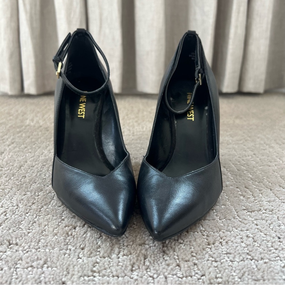 Nine West Eviee Black Leather Wedge Pumps - Picture 9 of 12